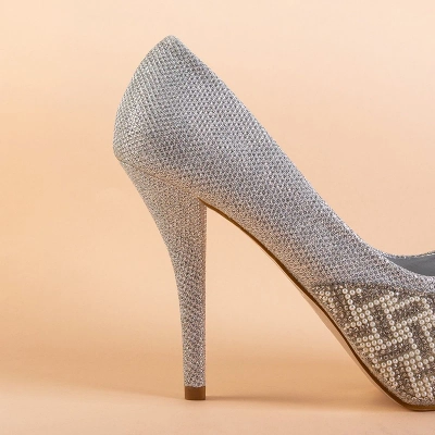 OUTLET Escarpins argentés brillants sur un talon Cecile - Chaussures