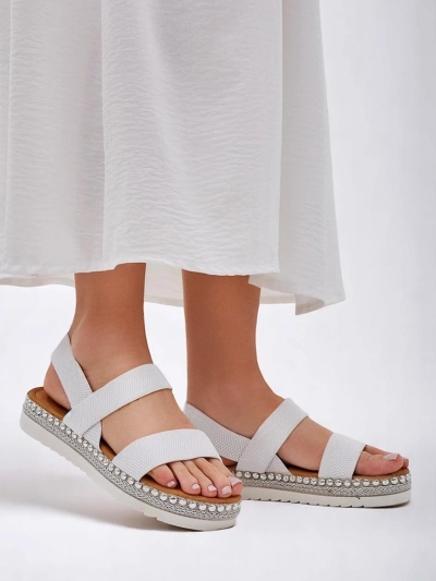 Sandales pour femmes Royalfashion avec une semelle décorative Zindas