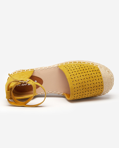 OUTLET Sandales femme moutarde a'la espadrilles sur la plateforme Likki - Chaussures