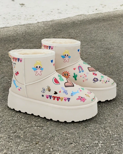Royalfashion Des bottes de neige courtes pour femmes avec des autocollants Hanaga