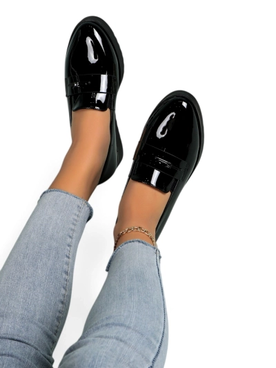 Mocassins en cuir verni pour femmes Royalfashion Arefel