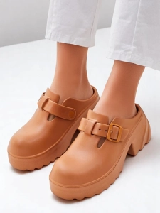 Camel || marron
