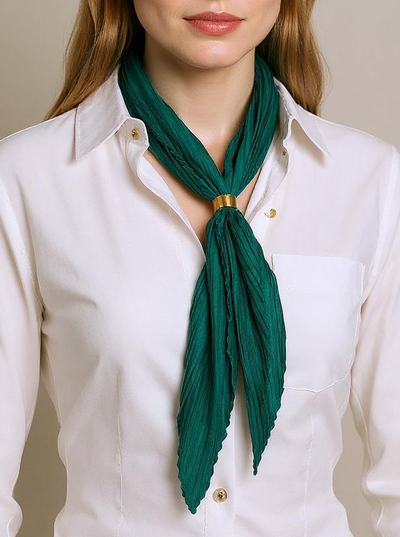 Apollonia Verde – Foulard Plissé Vert en Polyester pour Femmes Eleganza