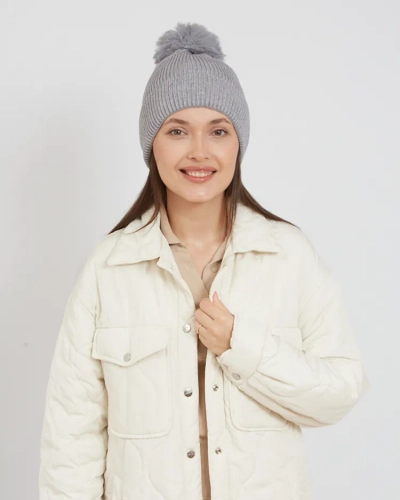 Chapeau rembourré pour femmes Royalfashion avec pompon
