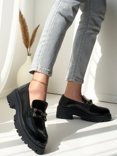 Royalfashion Mocassins en vernis pour femmes Arieda