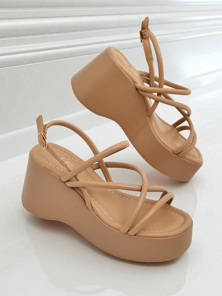 Royalfashion Sandales compensées pour femmes Skyline Straps