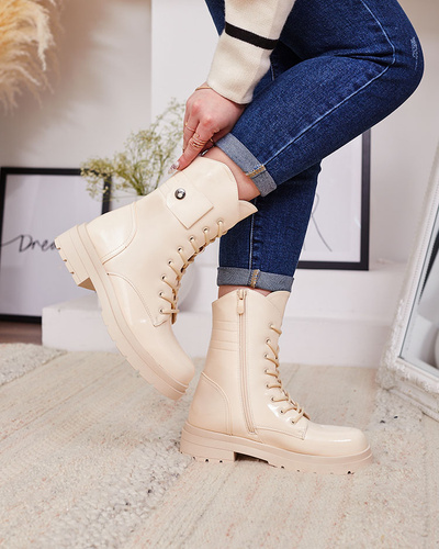 Royalfashion Bottes Hoseto beige laquées pour femme