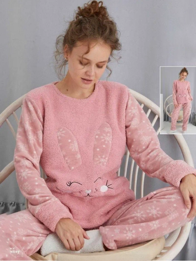 Pyjama Royalfashion pour femmes avec un bunny, en polaire-like