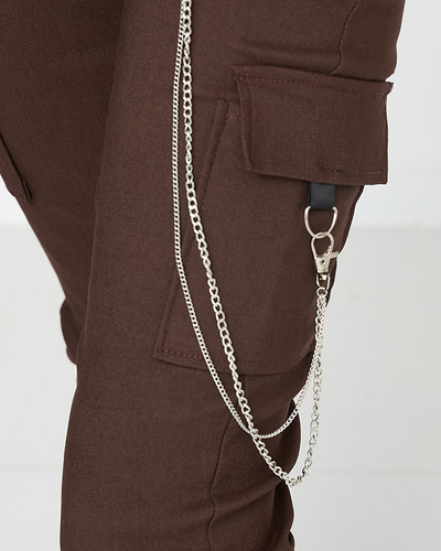 Pantalon cargo isolé marron avec poches - Vêtements