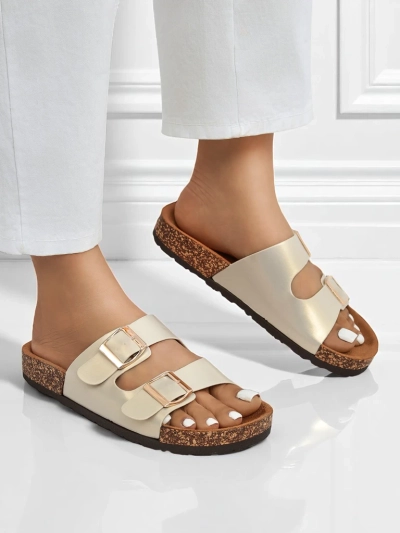 Sandales pour femmes Royalfashion Aurelia gold - claquettes plates en cuir écologique (taille 39)