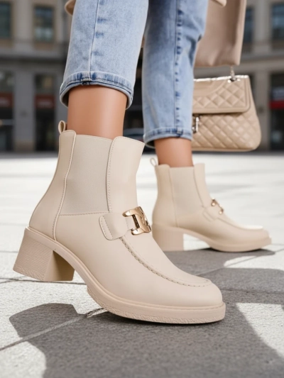 Royalfashion Bottines pour femmes avec un petit talon Ewios