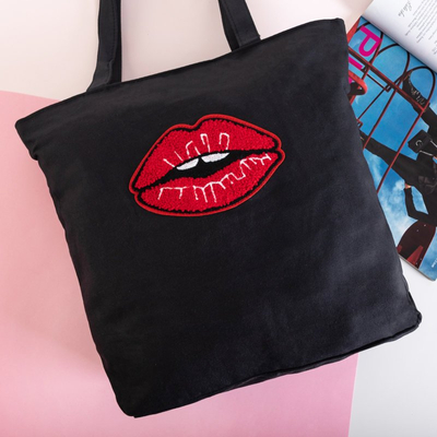 Sac bandoulière femme noir avec bouche - Sacs à main