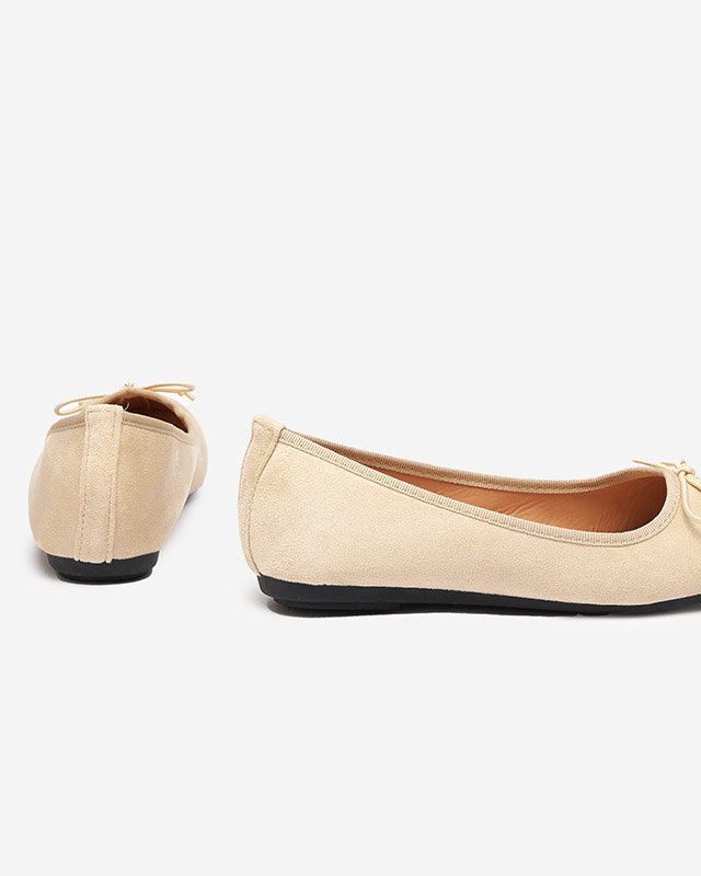 OUTLET Ballerines en éco-suédine beige avec nœud Viassi. Des chaussures