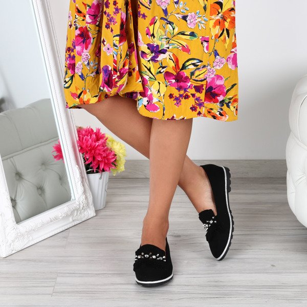 Czarne mokasyny z frędzlami i ćwiekami - Obuwie