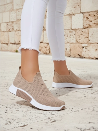 Slip-on pour femmes Selene marron clair, tissu, talon plat, confort
