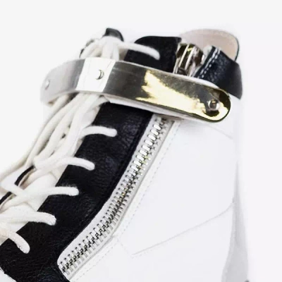 OUTLET Bottines de sport blanches finition laquée Krillas - Chaussures