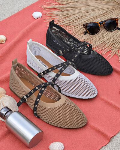 Ballerines Royalfashion Calista Bianca – chaussures pour femmes blanches en maille avec des brides noires