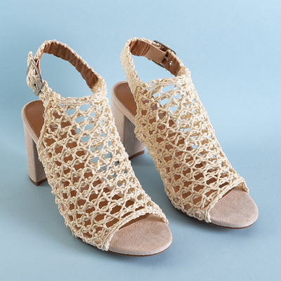 Sandales ajourées pour femmes beiges sur le poste Bettina - Chaussures