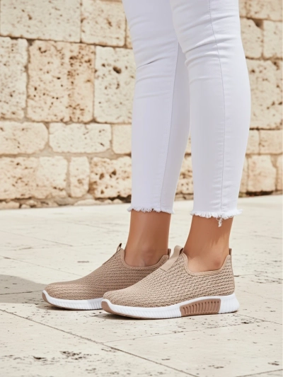 Slip-on pour femmes Selene marron clair, tissu, talon plat, confort