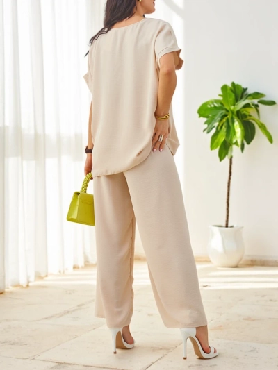 Ensemble Royalfashion pour femmes avec manches courtes, fleur décorative et pantalon large