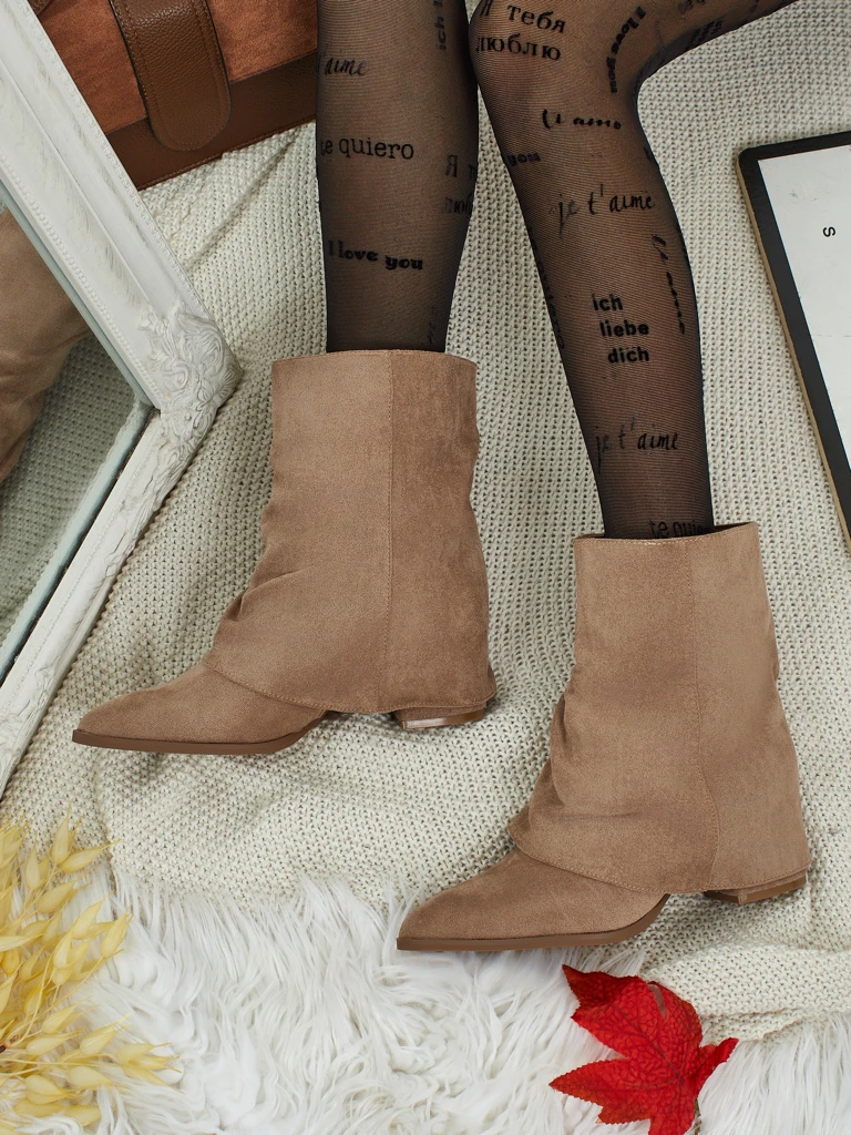 Bottines pour femmes avec une tige montante Moonly