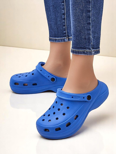 Sandales en caoutchouc pour femmes Royalfashion avec découpes Dellosa