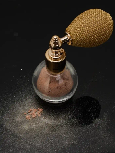 Luxelux Highlighter dans un flacon pompe 01 2g