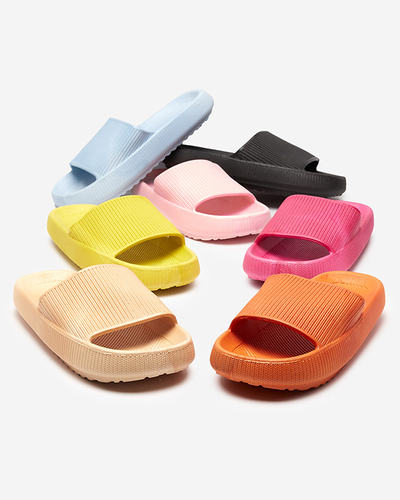 Pantoufles en caoutchouc vert avec gaufrage Torika - Chaussures