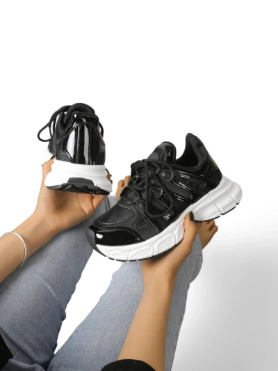 Chaussures de sport pour femmes Royalfashion sur une semelle épaisse Loness