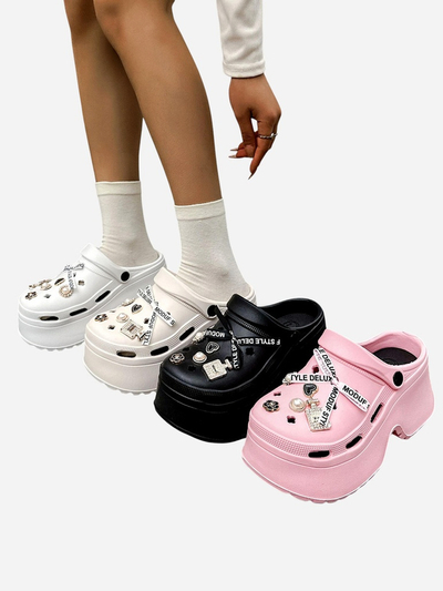 Tongs en caoutchouc Royalfashion pour femmes avec décorations Dellos