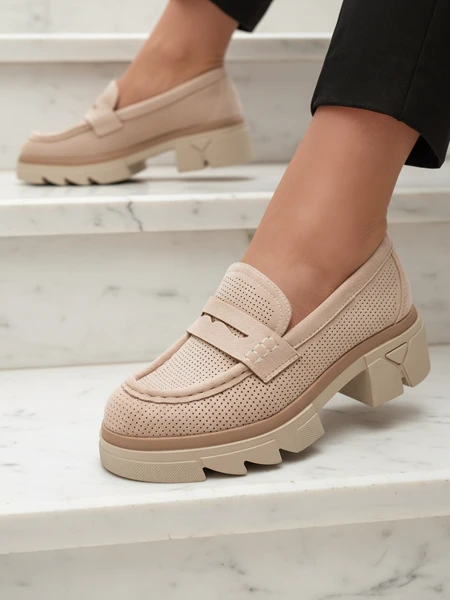 Mocassins ajourés beige pour femme sur une semelle solide Ejina - Footwear