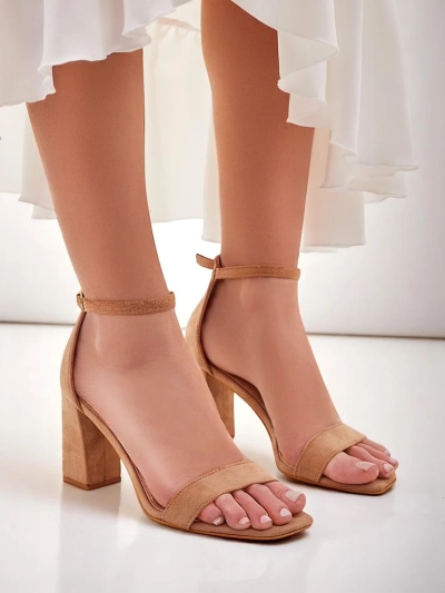 Sandales en éco-suède pour femmes Royalfashion Qwadrat