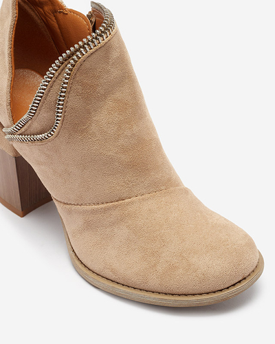 Bottes isolées marron clair pour femmes sur le poteau Mukis - Chaussures