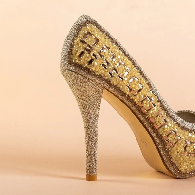 OUTLET Escarpins femme dorés avec ornements Verdad - Chaussures