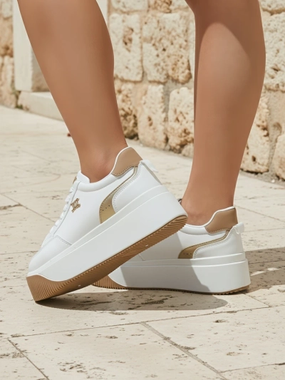 Sneakers pour femmes Arianna Bianco sur plateforme en cuir écologique de 5 cm
