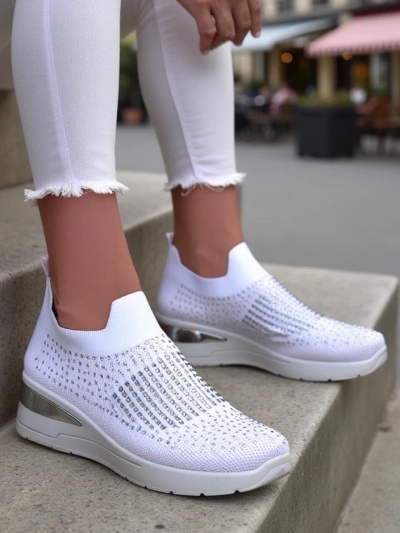 Royalfashion Baskets compensées pour femmes à enfiler avec des strass Qelavise