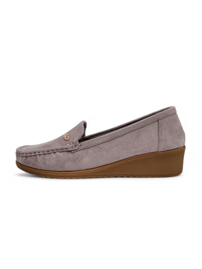 Mocassins Royalfashion pour femmes sur un petit talon Lepolt
