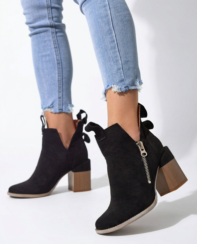 Bottes noires pour femmes sur un montant carré Darera - Chaussures