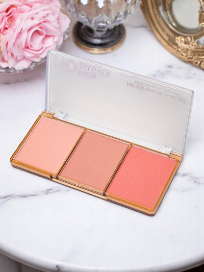 Palette de 3 teintes de blush mat pour les joues, dans la couleur Terracotta Rose