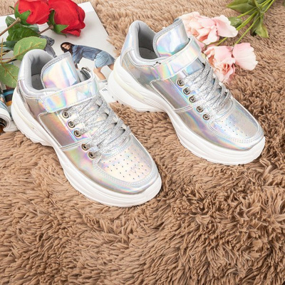 baskets pour femmes en argent avec une finition holographique That's You - chaussures 1