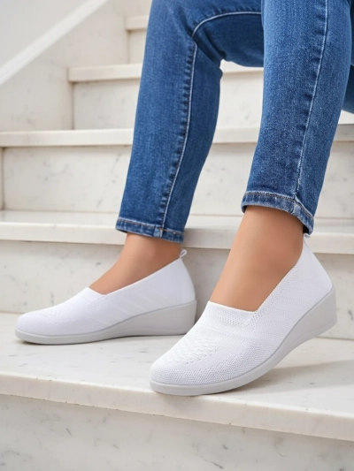Fleur Blanche Thermis - Élégantes Chaussures Compensées pour Femmes