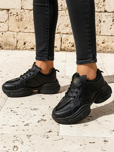 Royalfashion Baskets de sport pour femmes sur une semelle épaisse Quensi