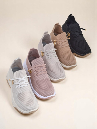 Sneakers pour femmes Royalfashion Selene – chaussures blanches confortables à semelle plate