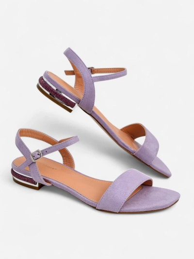 Sandales pour femmes Royalfashion sur une semelle plate Aronies