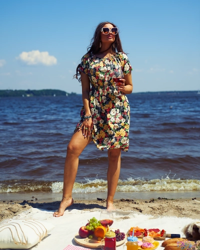 Royalfashion Mini robe florale pour femme a'la hiszpanka en noir