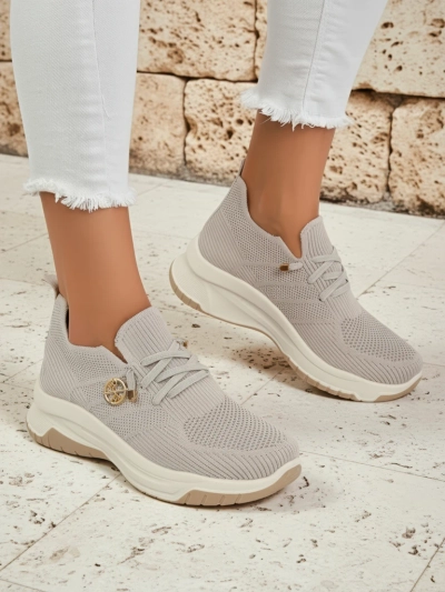 Sneakers pour femmes Royalfashion Selene – chaussures blanches confortables à semelle plate
