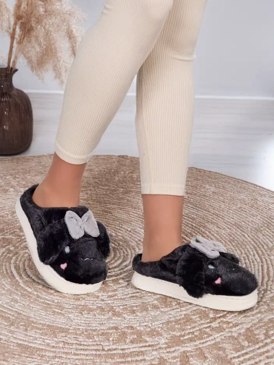 Pantoufles en fourrure pour femmes Royalfashion avec un nœud Savos