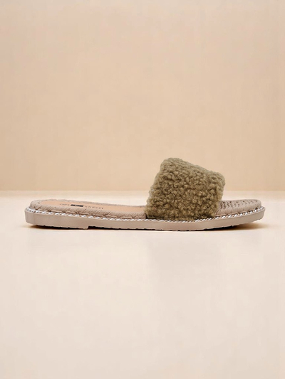 Royalfashion Claquettes pour femmes avec fourrure Cozy Step