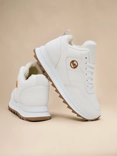 Royalfashion Alba Baskets Blanches Isolées pour Femmes en Cuir Écologique sur Plateforme