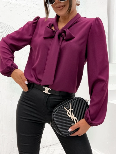 La blouse pour femme Royalfashion avec un nœud